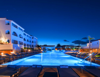 Azure Resort & Spa